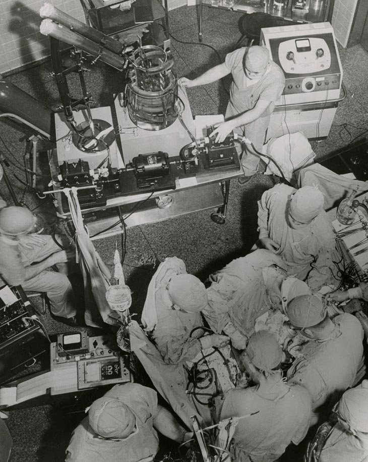 Dr. C. Walton Lillehei open heart surgery, 1959